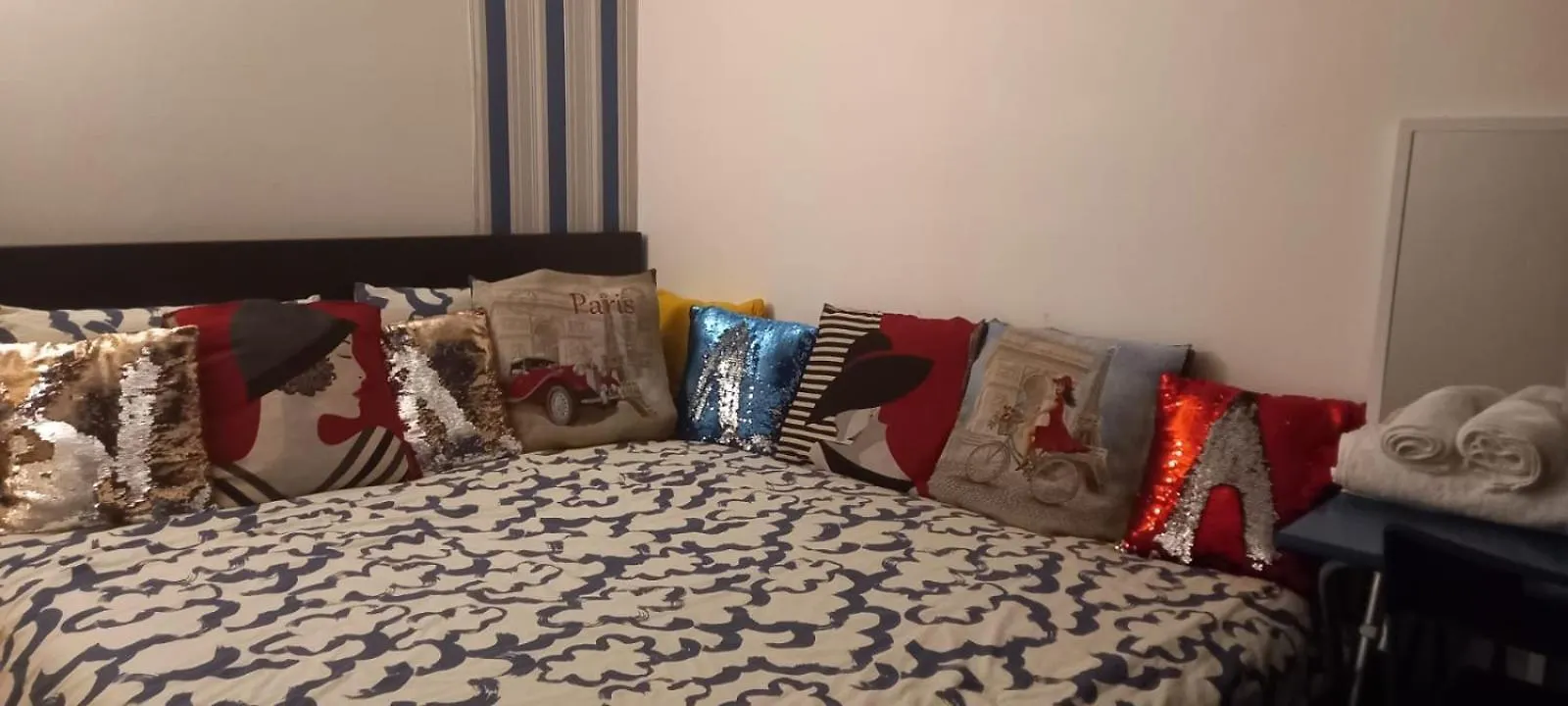 1 Chambre Arena - La Chapelle Paris 0*,  Frankreich